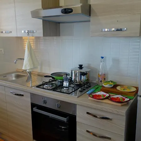 Casa Vacanze, Via Delle Margherite 3 Apartment *